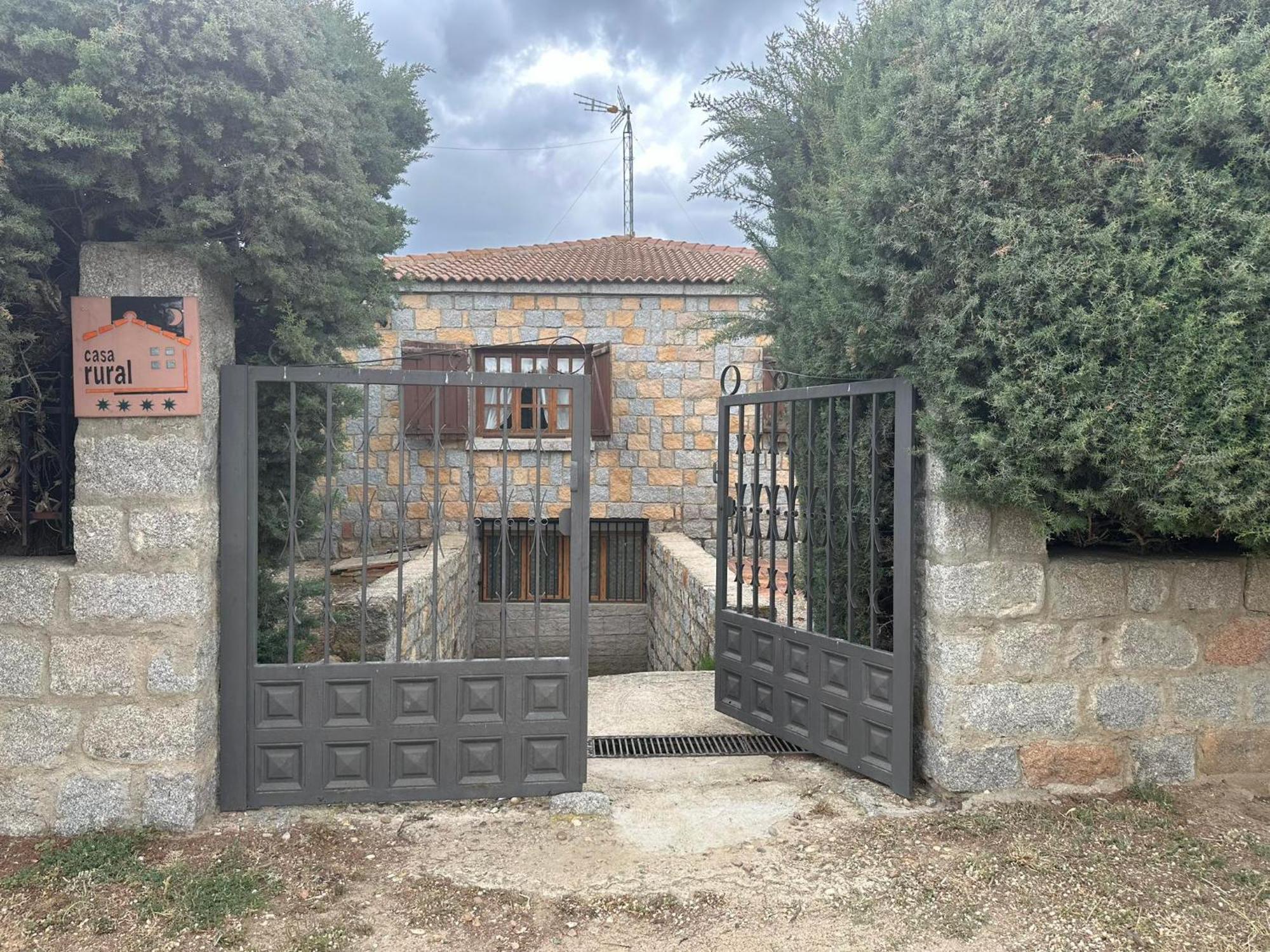 Casa Rural El Cordel La Serrada 外观 照片